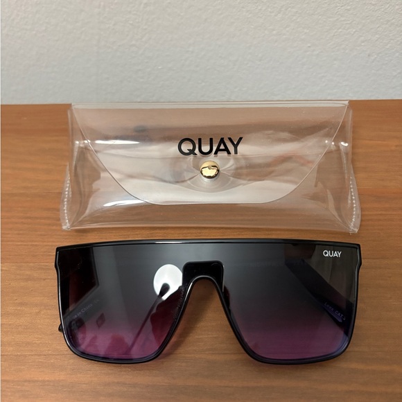 QUAY Sunglasses - Picture 2 of 5